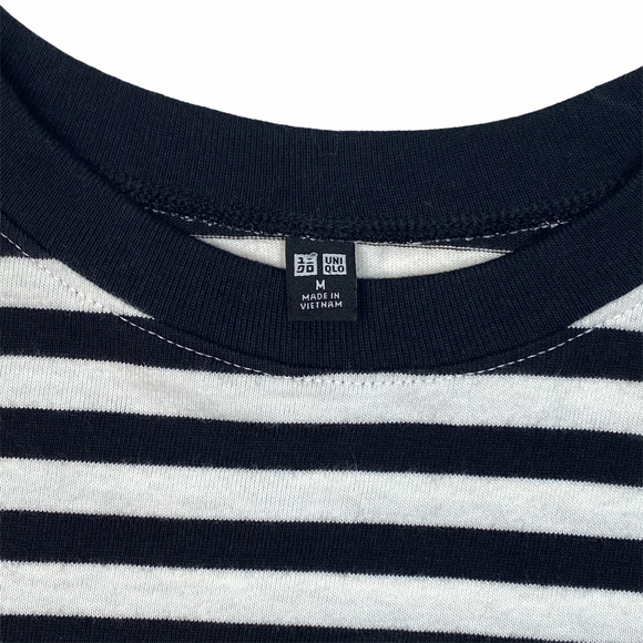 Uniqlo Striped Minimalist B&W Short Sleeve Shirt - Picture 5 of 5